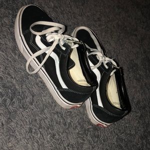 Black Vans (WM-7.5/ M-6)